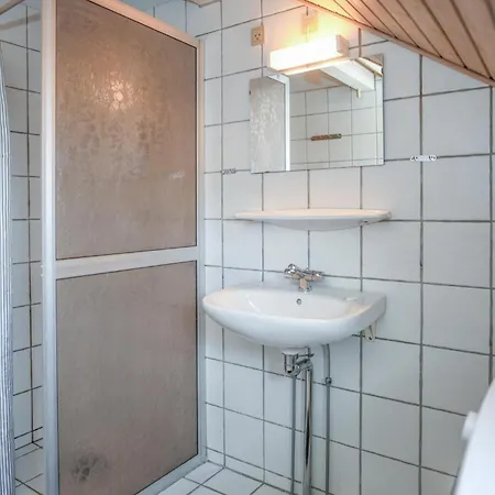 3 Bedroom Cozy In Romo Apartment Sønderby