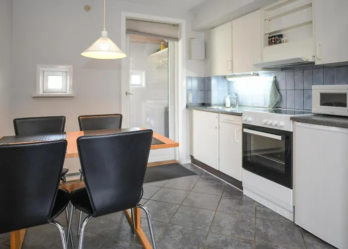 Lägenhet 3 Bedroom Cozy In Romo *